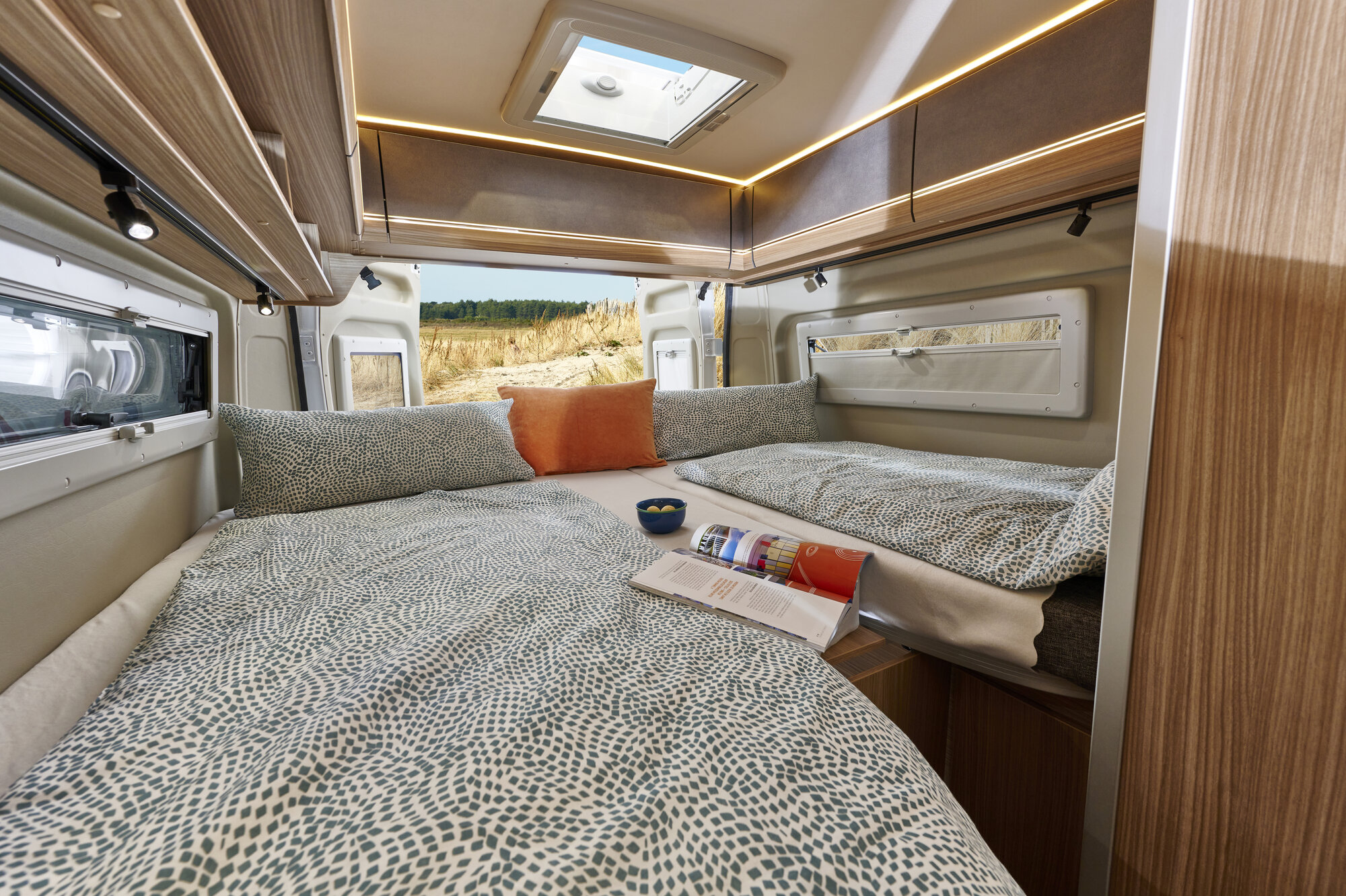 Pössl SUMMIT SHINE 600 L Elegance