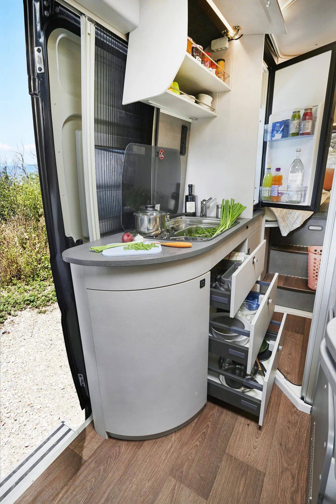 SUMMIT SHINE 640 R